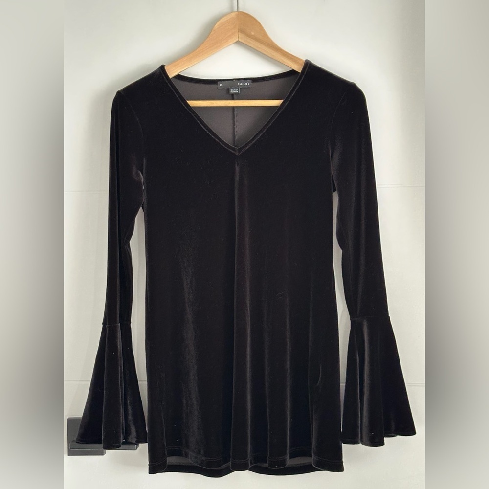 •Y2K• Women’s Long Sleeve Velvet Blouse (ptp approx 16in) - Size XS